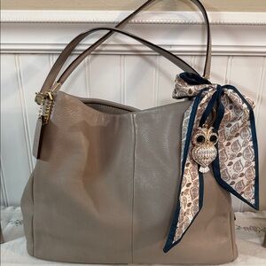 Coach Madison Phoebe Grey Birch Pebble Leather 3 Compartment Shoulder Bag Purse